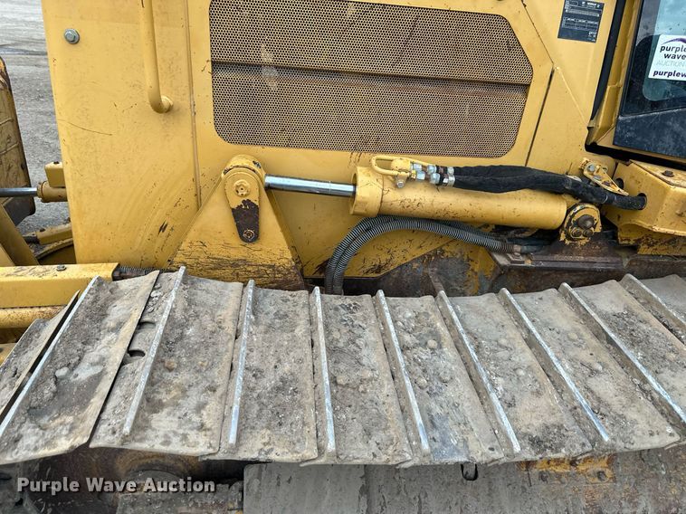 image for item DS2135 2005 Caterpillar D5G XL  dozer