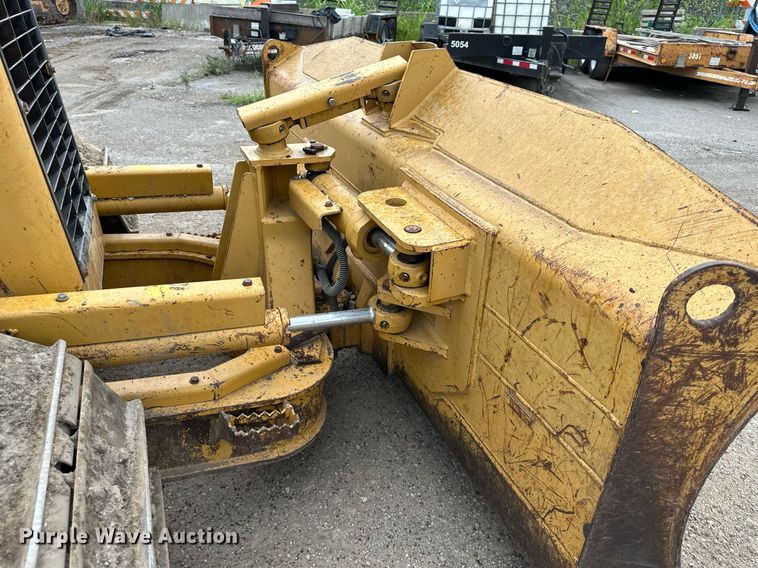 image for item DS2135 2005 Caterpillar D5G XL  dozer