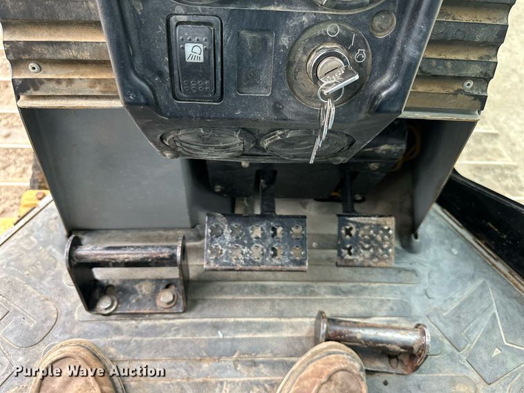 image for item DS2135 2005 Caterpillar D5G XL  dozer