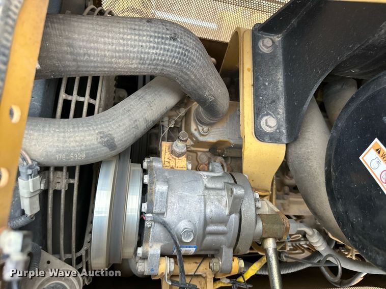 image for item DS2135 2005 Caterpillar D5G XL  dozer