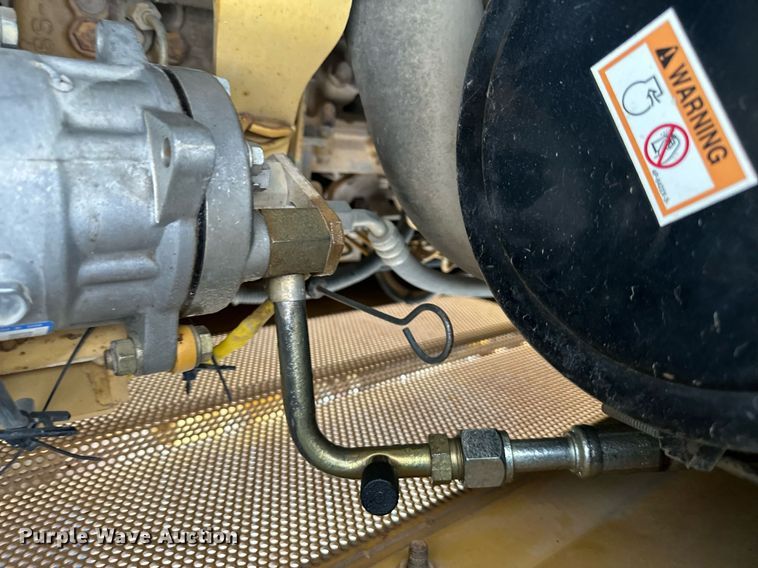 image for item DS2135 2005 Caterpillar D5G XL  dozer