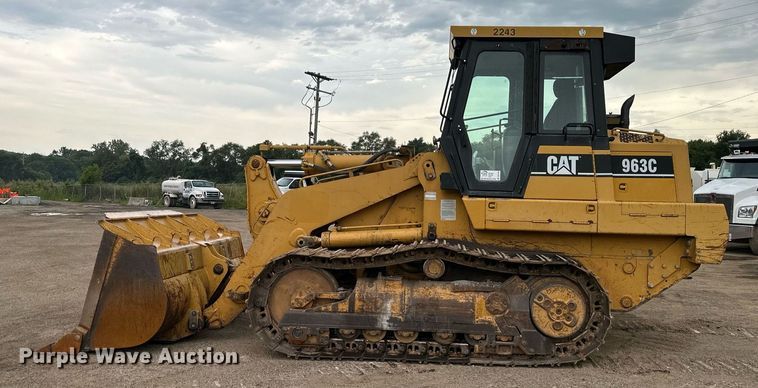 image for item DS2136 2004 Caterpillar 963C  track loader