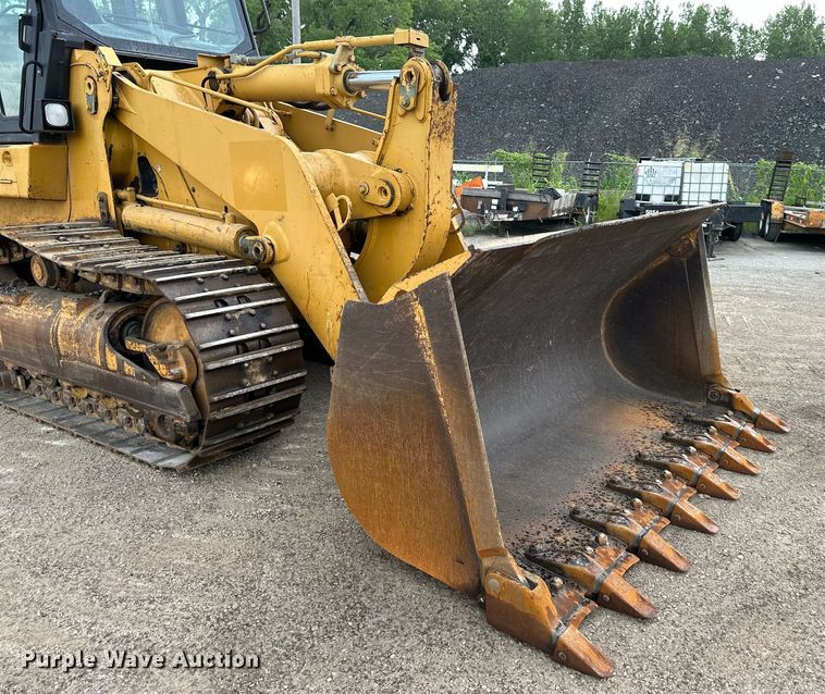 image for item DS2136 2004 Caterpillar 963C  track loader
