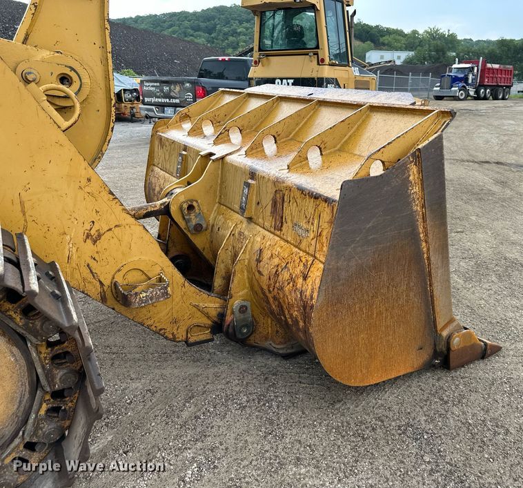 image for item DS2136 2004 Caterpillar 963C  track loader