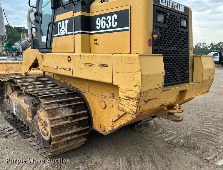 image for item DS2136 2004 Caterpillar 963C  track loader