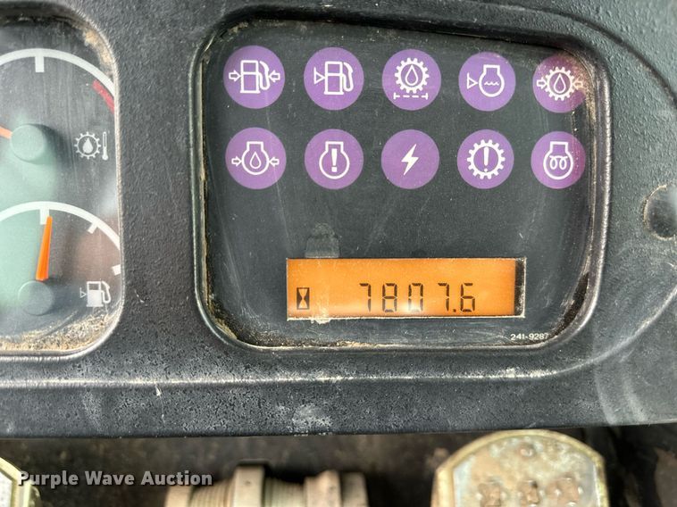 image for item DS2136 2004 Caterpillar 963C  track loader