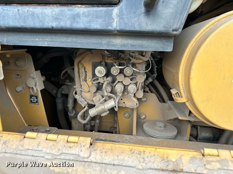 image for item DS2136 2004 Caterpillar 963C  track loader