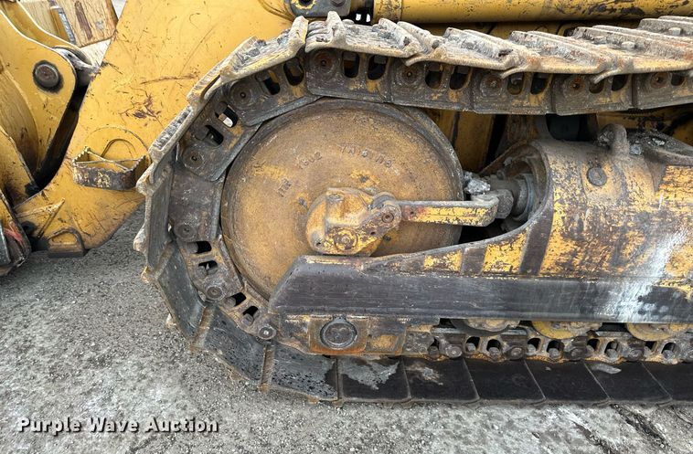 image for item DS2136 2004 Caterpillar 963C  track loader