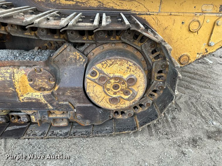 image for item DS2136 2004 Caterpillar 963C  track loader