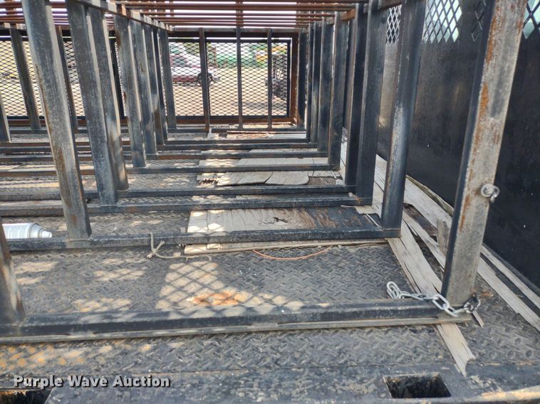 image for item DS6419 1999 Ford F800  flatbed truck