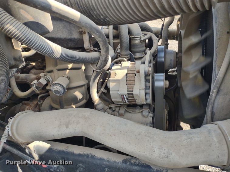 image for item DS6419 1999 Ford F800  flatbed truck