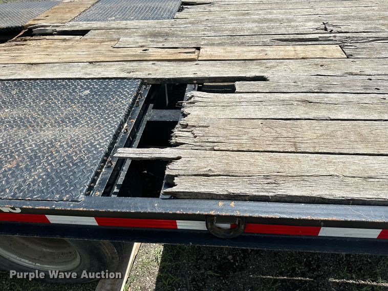 image for item DS6452 2012 Trail King TK24LP262  equipment trailer