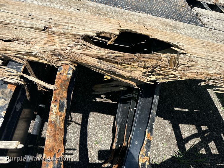 image for item DS6452 2012 Trail King TK24LP262  equipment trailer