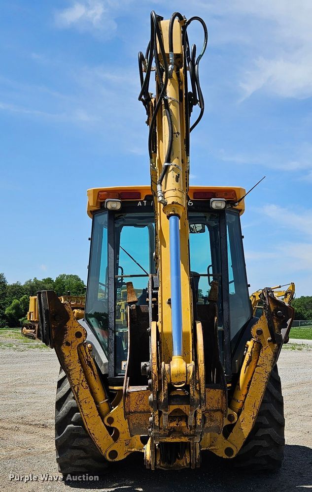 image for item DS6474 2003 John Deere 310SG  backhoe