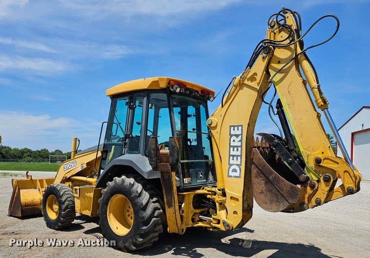 image for item DS6474 2003 John Deere 310SG  backhoe
