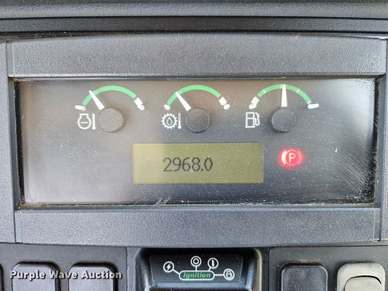 image for item DS6474 2003 John Deere 310SG  backhoe