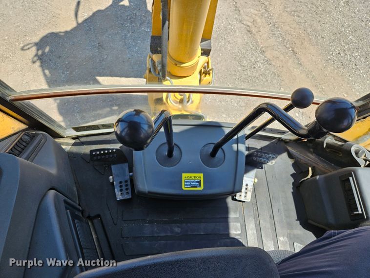 image for item DS6474 2003 John Deere 310SG  backhoe