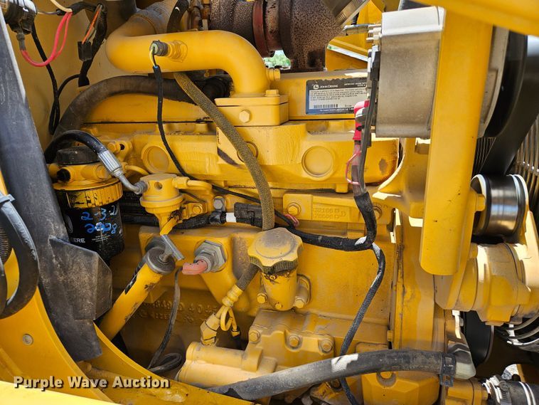 image for item DS6474 2003 John Deere 310SG  backhoe