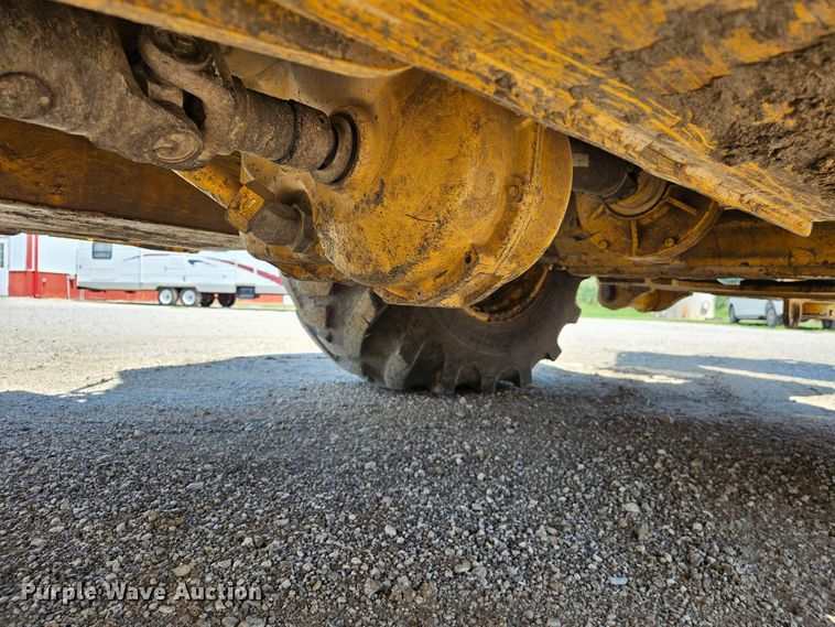 image for item DS6474 2003 John Deere 310SG  backhoe