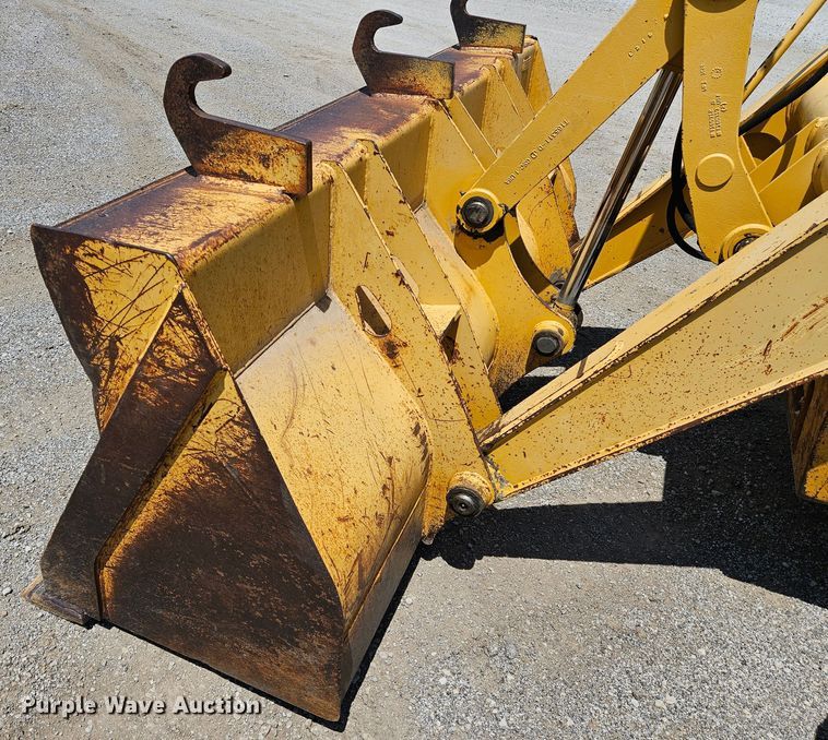 image for item DS6474 2003 John Deere 310SG  backhoe