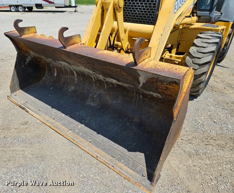 image for item DS6474 2003 John Deere 310SG  backhoe