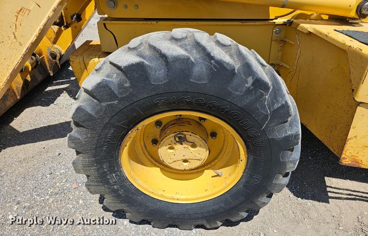 image for item DS6474 2003 John Deere 310SG  backhoe