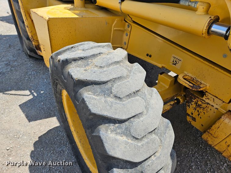 image for item DS6474 2003 John Deere 310SG  backhoe