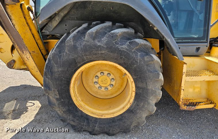 image for item DS6474 2003 John Deere 310SG  backhoe