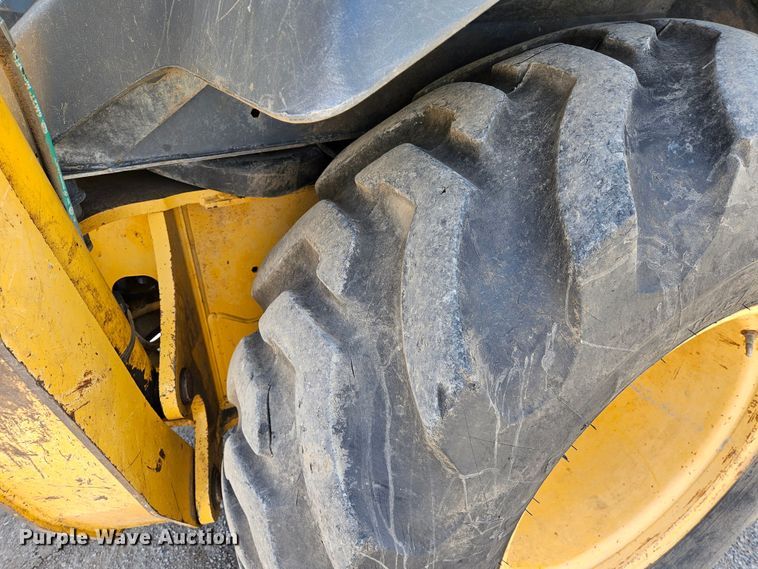 image for item DS6474 2003 John Deere 310SG  backhoe