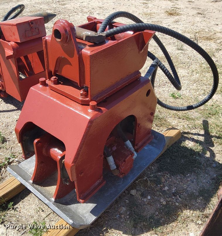 image for item HB9767 Plate compactor