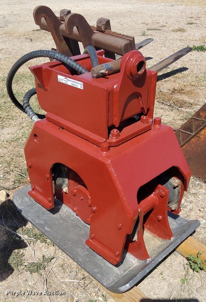 image for item HB9767 Plate compactor