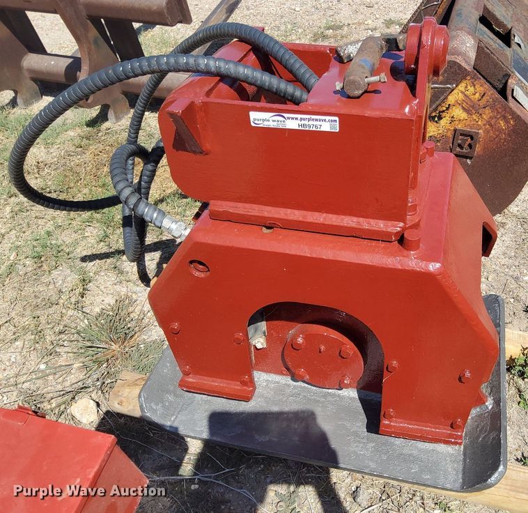 image for item HB9767 Plate compactor