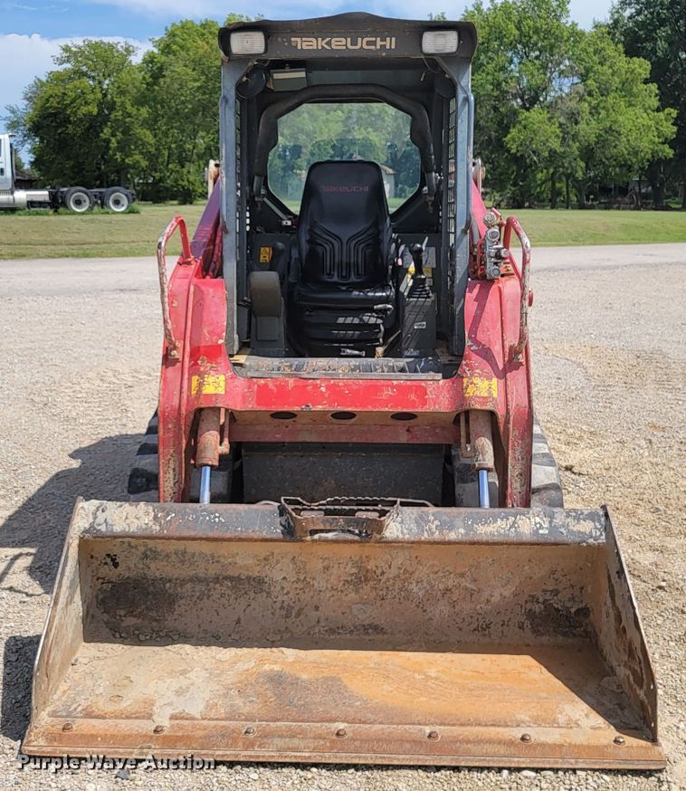 image for item HY9093 2015 Takeuchi TL8  tracked skid steer loader