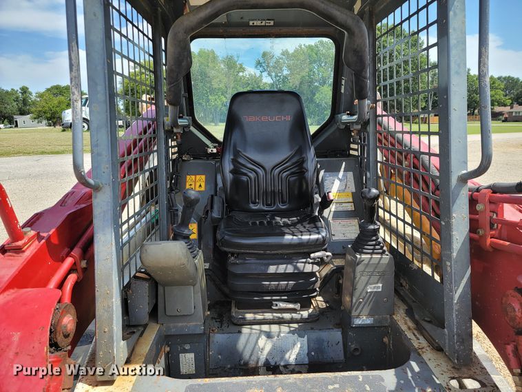 image for item HY9093 2015 Takeuchi TL8  tracked skid steer loader