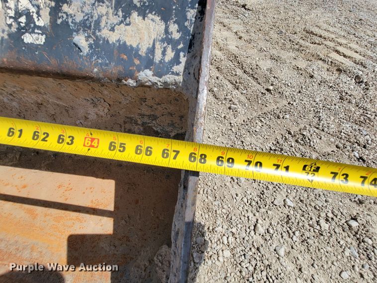 image for item HY9093 2015 Takeuchi TL8  tracked skid steer loader