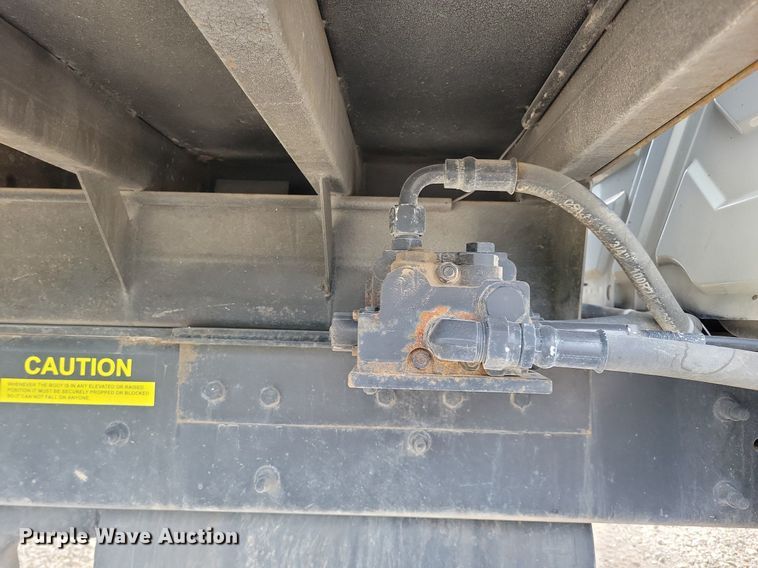 image for item IQ9768 2006 International 4400  dump truck