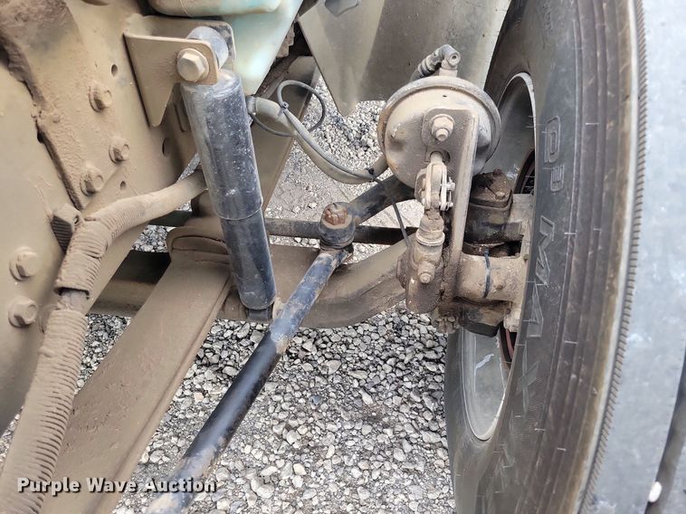 image for item IQ9768 2006 International 4400  dump truck