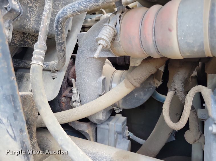 image for item IQ9768 2006 International 4400  dump truck