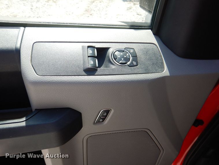 image for item IQ9769 2017 Ford F550 Super Duty XL  dump truck