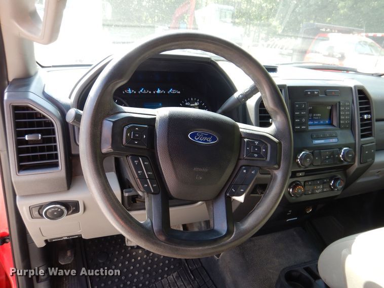 image for item IQ9769 2017 Ford F550 Super Duty XL  dump truck