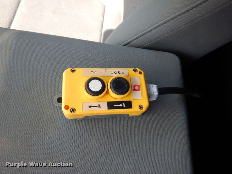 image for item IQ9769 2017 Ford F550 Super Duty XL  dump truck