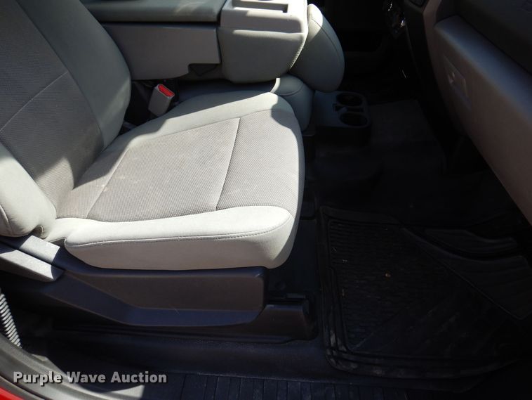 image for item IQ9769 2017 Ford F550 Super Duty XL  dump truck