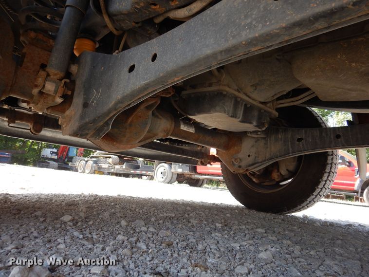 image for item IQ9769 2017 Ford F550 Super Duty XL  dump truck