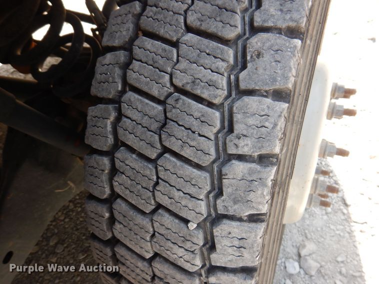 image for item IQ9769 2017 Ford F550 Super Duty XL  dump truck