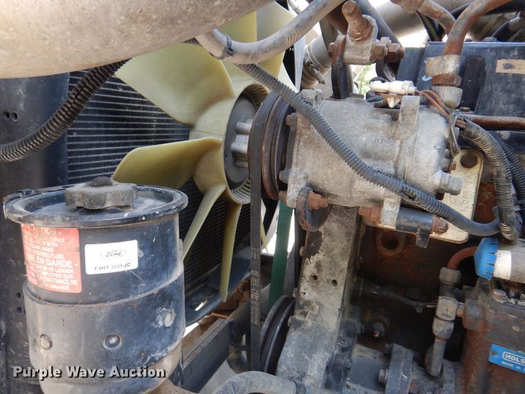 image for item IQ9771 1994 Ford LA9000  dump truck