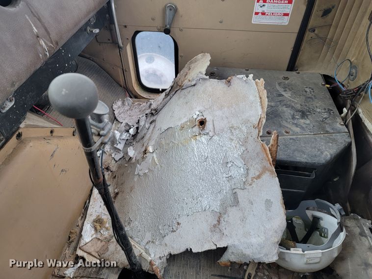 image for item JE9986 1985 International F5070  tow truck