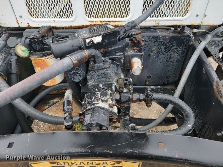 image for item JE9986 1985 International F5070  tow truck