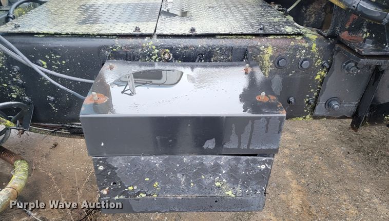 image for item JE9986 1985 International F5070  tow truck