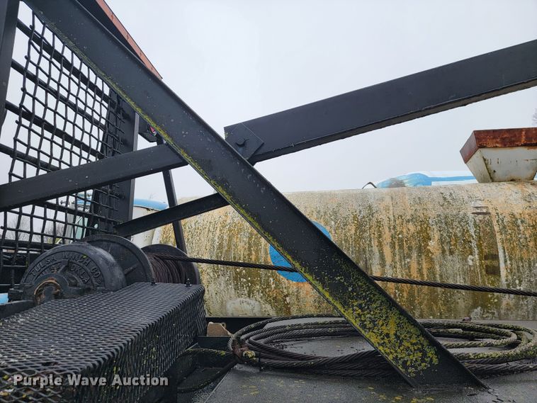 image for item JE9986 1985 International F5070  tow truck