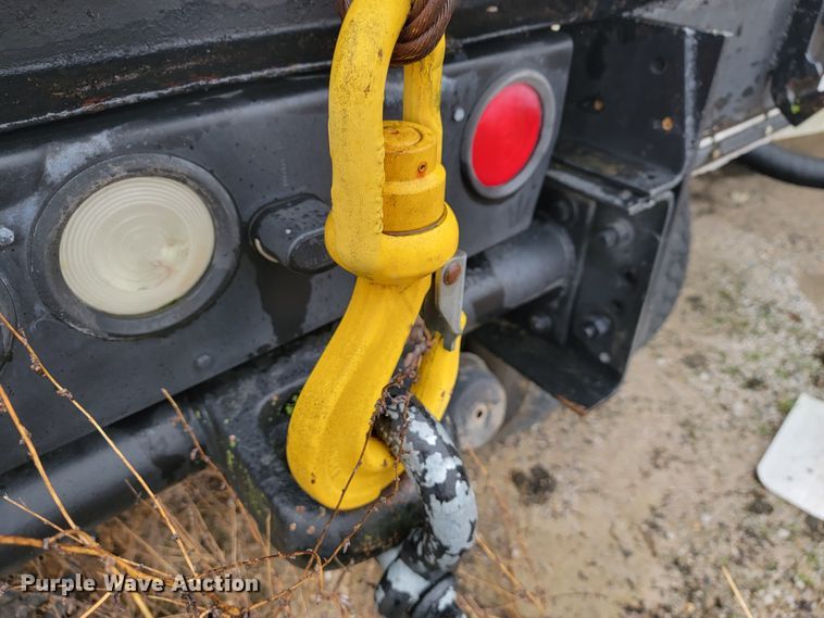 image for item JE9986 1985 International F5070  tow truck